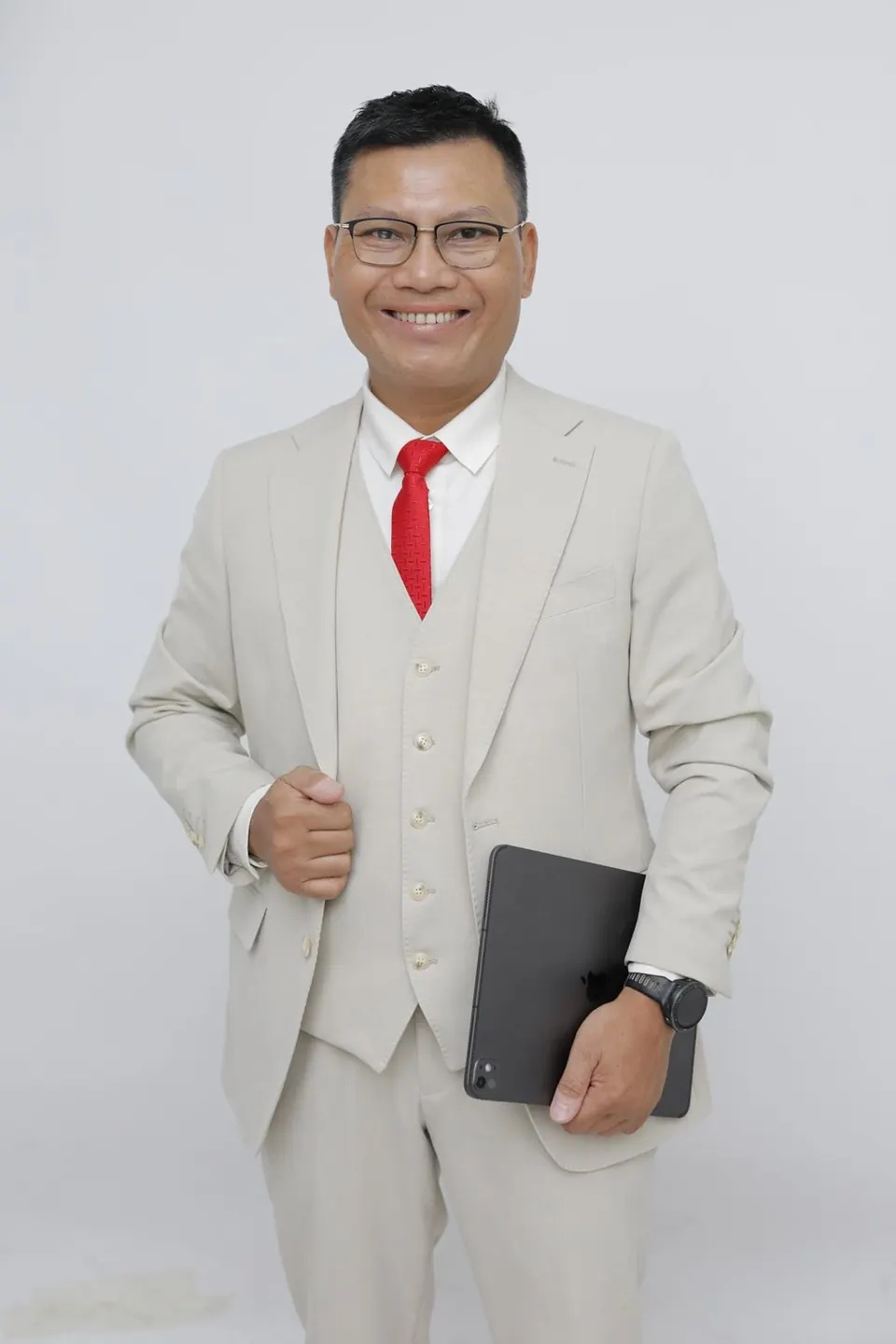 Lê Minh Tuấn, Tuấn Thầy Thuốc